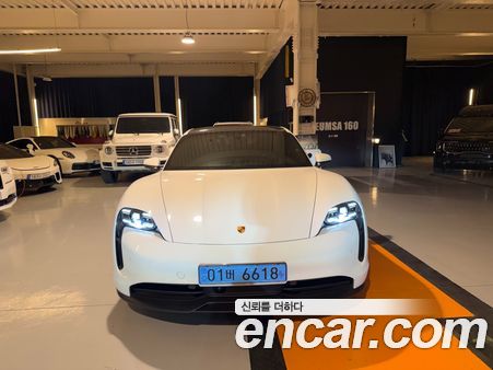 Porsche Taycan 2023, фото 5