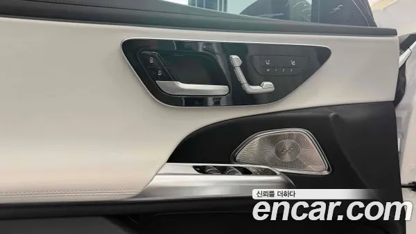 Mercedes-Benz E-Class 2024, фото 10