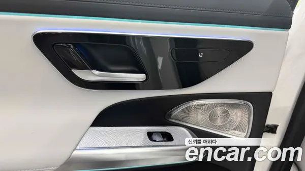 Mercedes-Benz E-Class 2024, фото 12