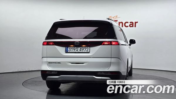 Kia Carnival 2021, фото 3