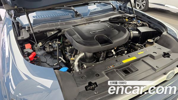 Land Rover Defender 2022, фото 6