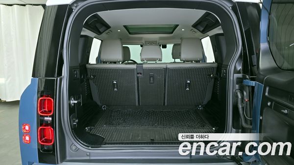 Land Rover Defender 2022, фото 20
