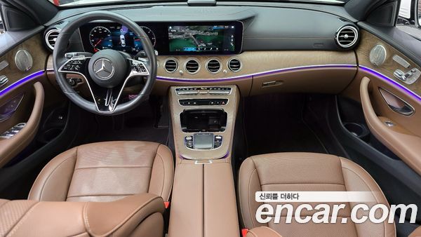 Mercedes-Benz E-Class 2022, фото 7