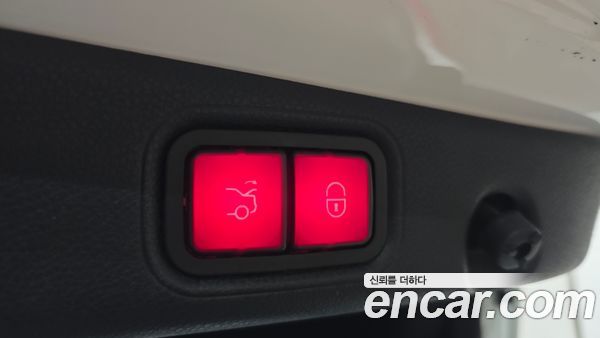 Mercedes-Benz E-Class 2022, фото 20