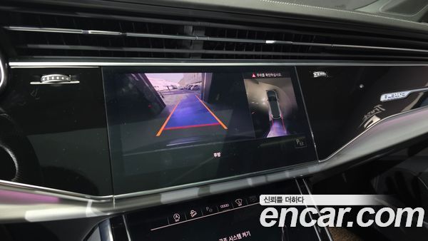 Audi Q7 2022, фото 15