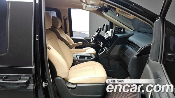 Hyundai Staria 2025, фото 10
