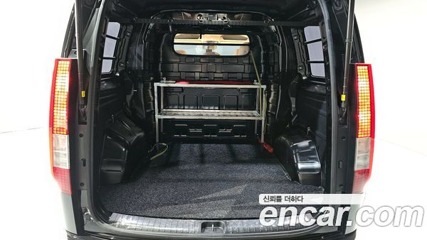 Hyundai Staria 2025, фото 20