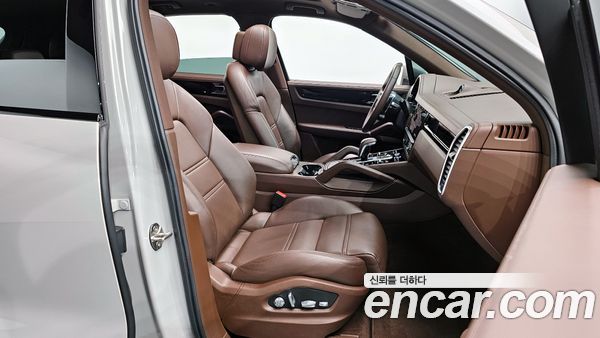 Porsche Cayenne 2021, фото 10