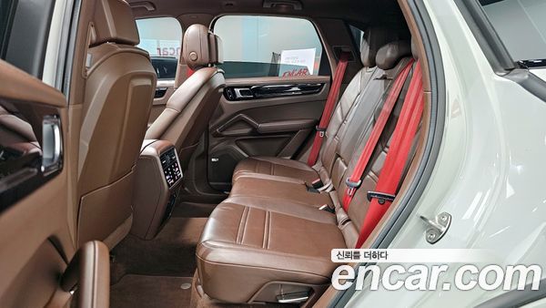 Porsche Cayenne 2021, фото 12