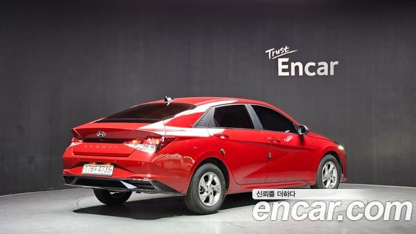 Hyundai Elantra 2021, фото 2