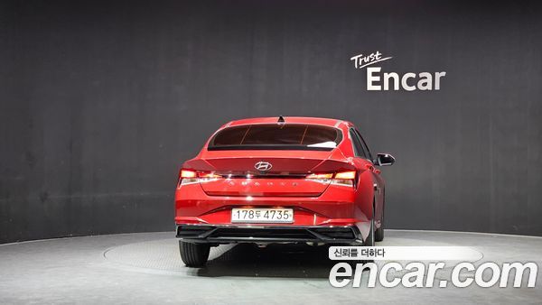 Hyundai Elantra 2021, фото 4