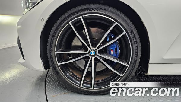BMW 3 Series 2022, фото 5