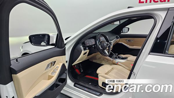 BMW 3 Series 2022, фото 13