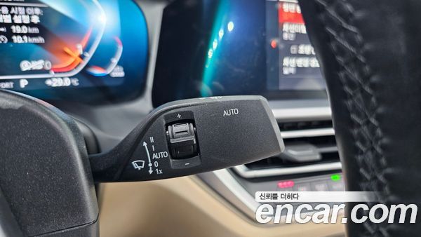 BMW 3 Series 2022, фото 27