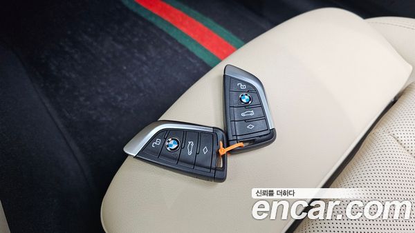 BMW 3 Series 2022, фото 30
