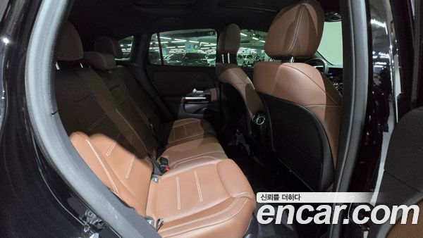 Mercedes-Benz GLA 2023, фото 20