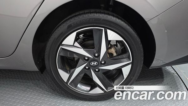 Hyundai Elantra 2021, фото 5