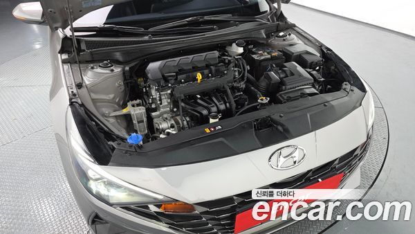 Hyundai Elantra 2021, фото 6