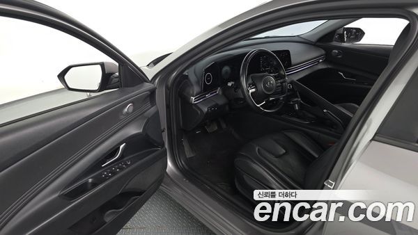Hyundai Elantra 2021, фото 10