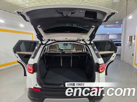 Land Rover Discovery Sport 2023, фото 17
