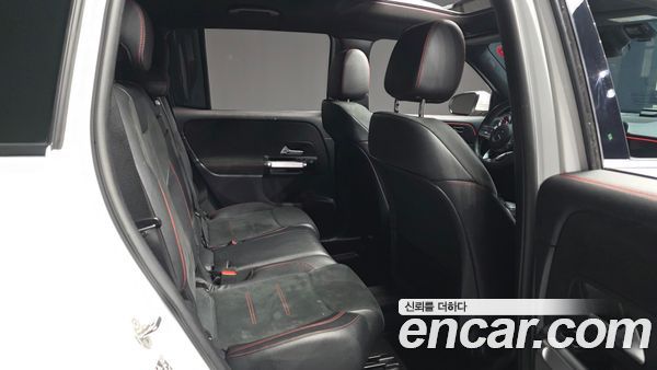 Mercedes-Benz GLB 2022, фото 12