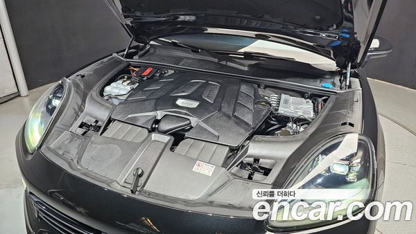 Porsche Cayenne 2023, фото 6