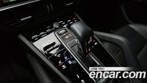 Porsche Cayenne 2023, фото 9