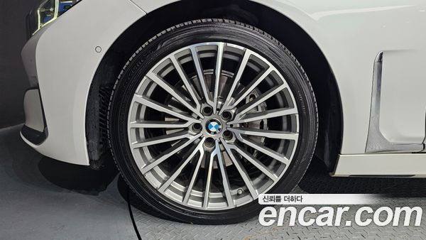 BMW 7 Series 2021, фото 4