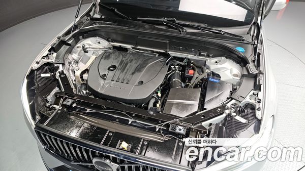 Volvo XC60 2022, фото 6
