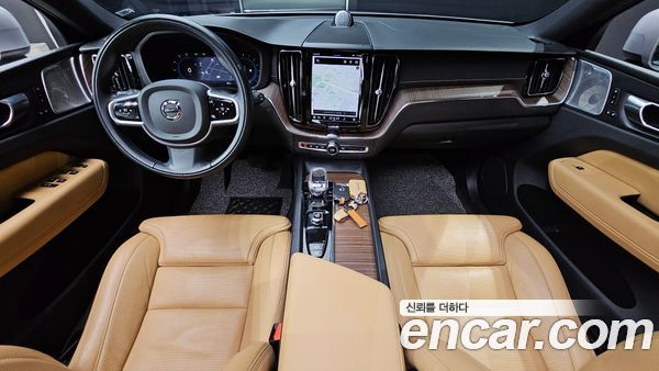 Volvo XC60 2022, фото 7