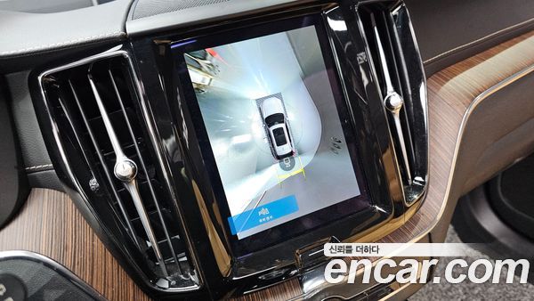 Volvo XC60 2022, фото 15
