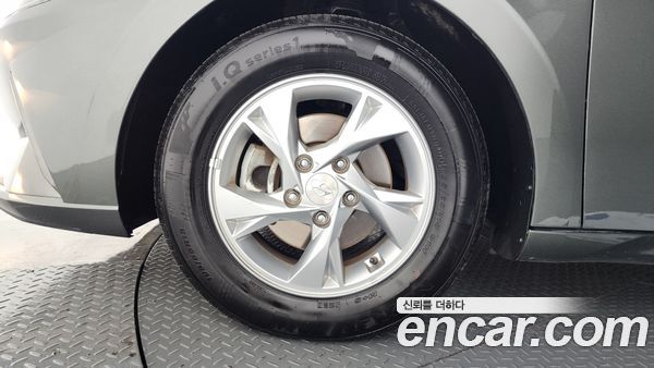 Hyundai Elantra 2021, фото 5