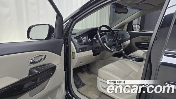 Kia Carnival 2020, фото 10