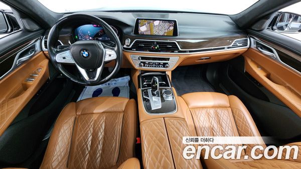 BMW 7 Series 2020, фото 7