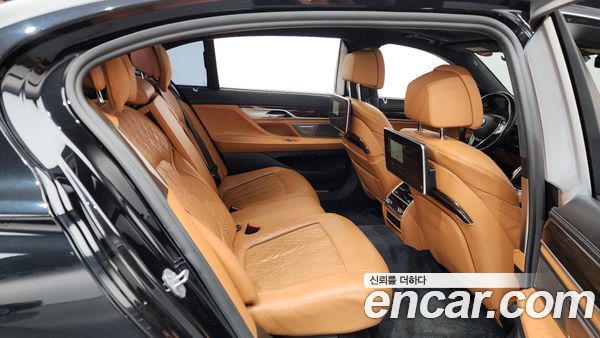 BMW 7 Series 2020, фото 12