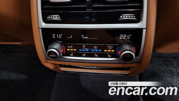 BMW 7 Series 2020, фото 18
