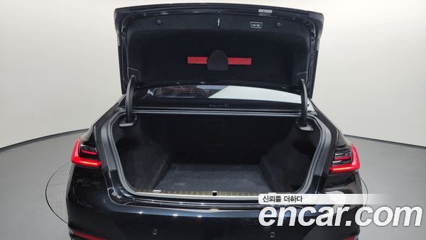 BMW 7 Series 2020, фото 20
