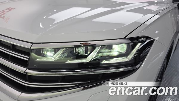 Volkswagen Touareg 2024, фото 8