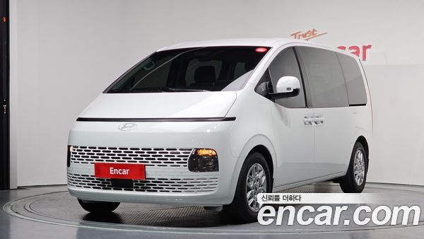 Hyundai Staria 2025