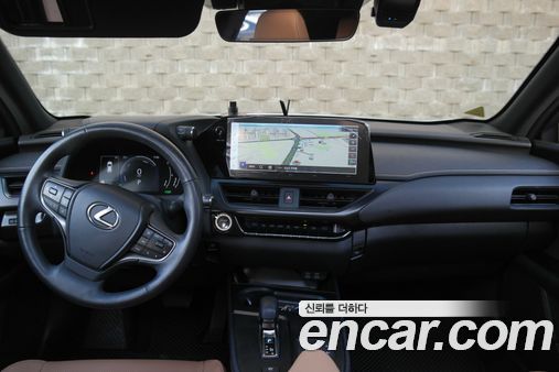 Lexus UX 2025, фото 6
