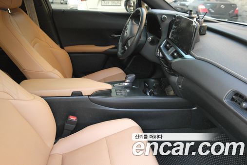 Lexus UX 2025, фото 7