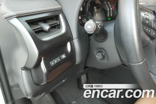 Lexus UX 2025, фото 12