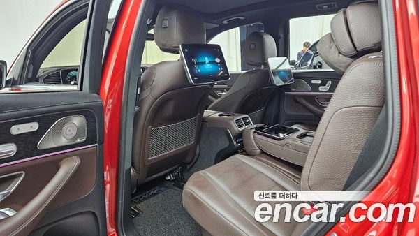 Mercedes-Benz GLS 2023, фото 16
