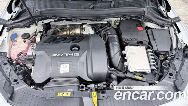 Mercedes-Benz GLA 2023, фото 6
