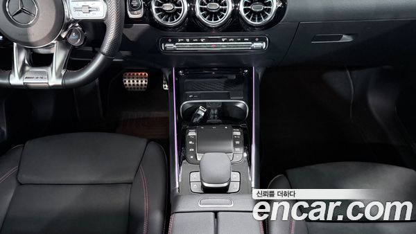 Mercedes-Benz GLA 2023, фото 9