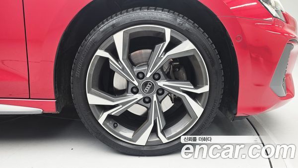 Audi A3 2023, фото 5