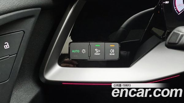 Audi A3 2023, фото 13