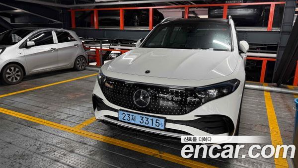 Mercedes-Benz EQB 2026, фото 2
