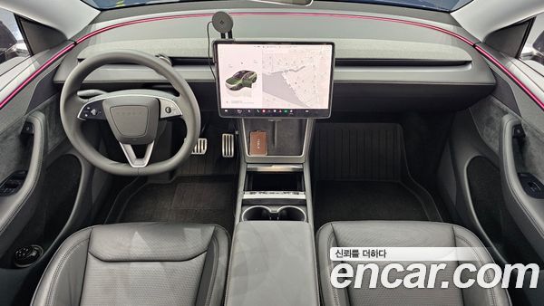 Tesla Model Y 2025, фото 10