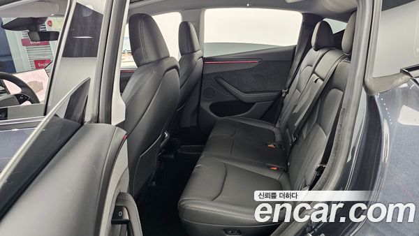 Tesla Model Y 2025, фото 18